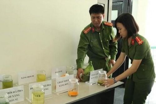 Kỹ sư Lê Văn Tạch: Xăng giả có thể gây cháy nổ động cơ xe