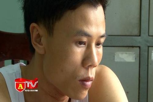 Tạm giữ đối tượng dùng dao khống chế nữ chủ hiệu cầm đồ về hành vi cướp tài sản