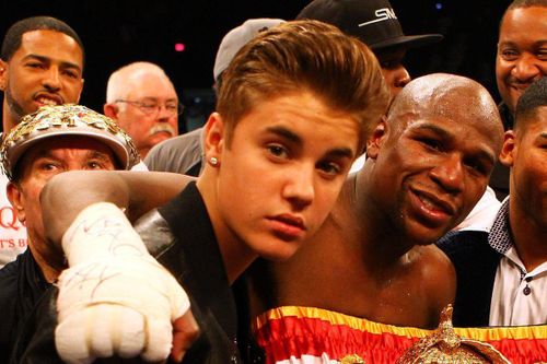 Justin Bieber thách đấu Tom Cruise trên sàn UFC