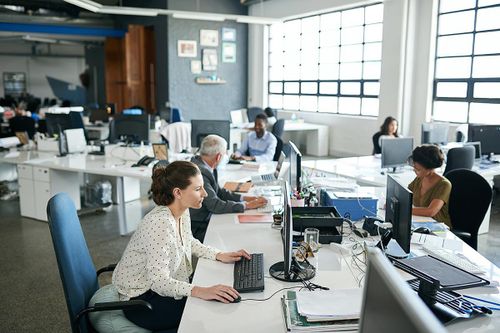 Những thói quen quý cô văn phòng nên từ bỏ sớm để tránh mệt mỏi