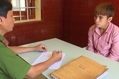 Bắt tạm giam đối tượng nhiều lần 'làm chuyện người lớn' với bé gái 14 tuổi