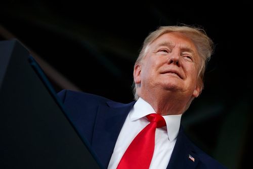 Ông Trump chê Trung Quốc thiếu những 'thiên tài mặc áo ngủ ra đường'