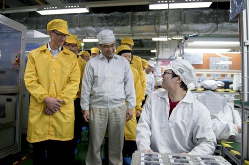 Cam kết gắn bó với iPhone, Foxconn sẵn sàng rời Trung Quốc