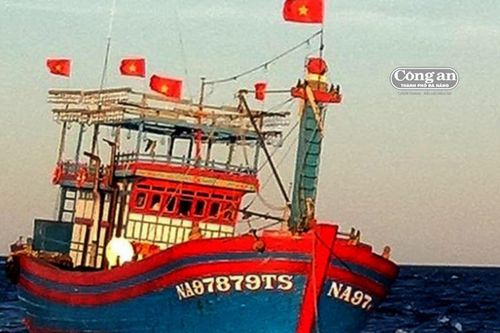 Ứng cứu kịp thời 17 ngư dân