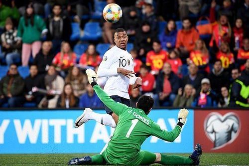 Mbappe giúp Pháp thắng rửa mặt, Đức 8 lần 'xé lưới' Estonia