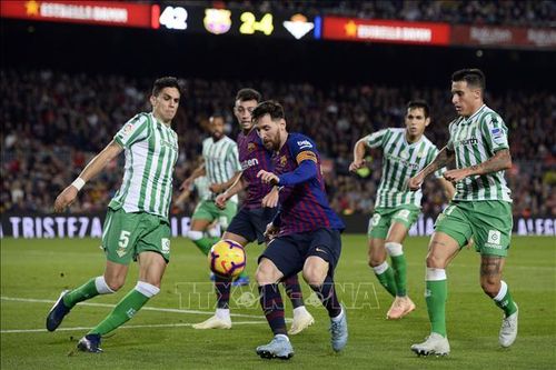 Với 127 triệu USD, Lionel Messi là VĐV thu nhập cao nhất thế giới trong năm qua