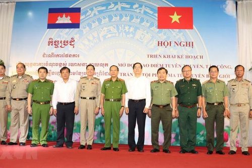 Mở đợt cao điểm trấn áp tội phạm ma túy ở biên giới Việt Nam-Campuchia