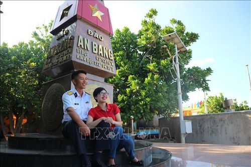 Mang hơi ấm tình thân tới Trường Sa - Bài 1: Phòng hạnh phúc giữa trùng khơi
