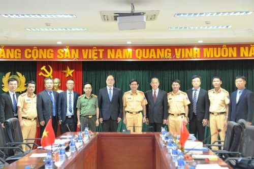 Tăng cường quan hệ phối hợp trong công tác đảm bảo an toàn giao thông đường sắt liên quốc gia