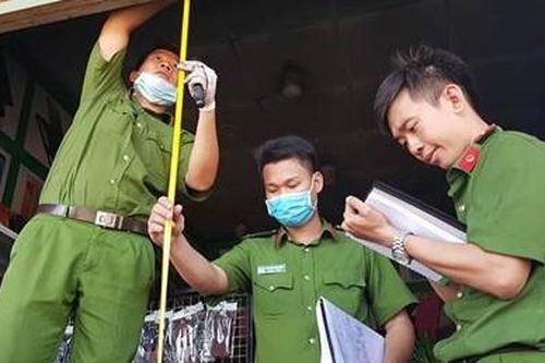 Người đàn ông đâm chết tình nhân rồi tự tự