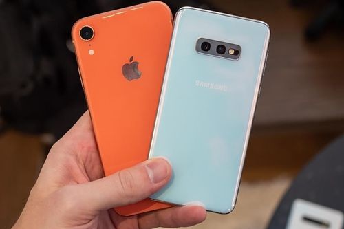 Mua điện thoại cao cấp ở VN, tôi không biết gì ngoài iPhone, Samsung