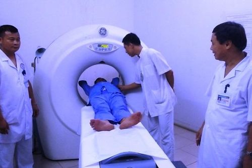 Tận tâm với người bệnh