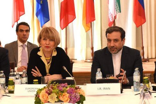Giới chức EU, Iran họp bàn tháo gỡ căng thẳng hạt nhân