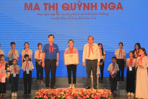 Không lùi bước trước nghịch cảnh