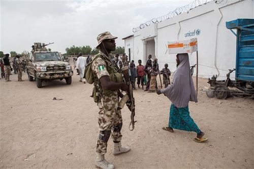 Nigeria: 3 kẻ đánh bom liều chết, ít nhất 30 người thiệt mạng