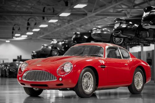 Chi tiết siêu xe Aston Martin DB4 GT Zagato đời 1960 bản 'tái sinh'