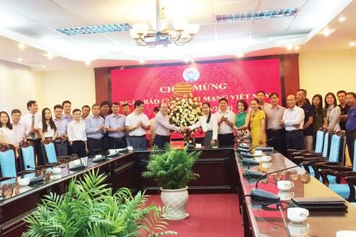 Liên minh HTX Việt Nam chúc mừng ngày Báo chí Cách mạng Việt Nam