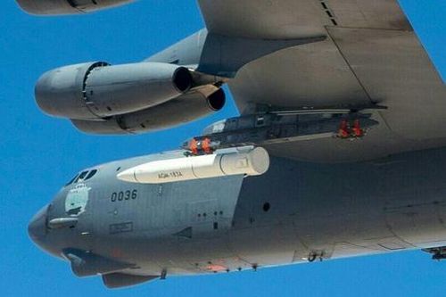 Tên lửa không đối đất siêu thanh AGM-183A Mỹ 'vượt xa Kh-47M2 Kinzhal' Nga