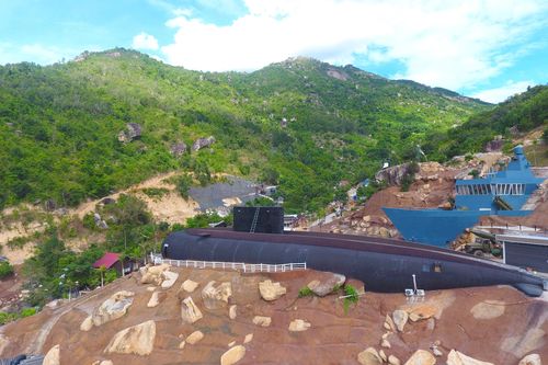 Mô hình tàu ngầm Kilo 636 nhìn từ flycam
