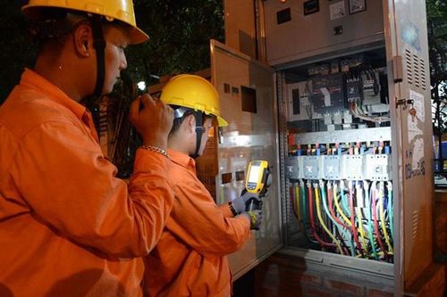 EVN lãi gần 18,7 tỷ đồng mỗi ngày