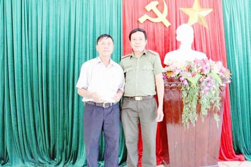 CATP Đà Nẵng thăm, tặng quà ông Nguyễn Khắc Huệ bị thương khi thực hiện nhiệm vụ