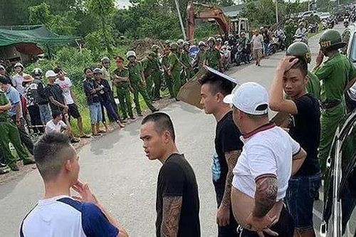 Đình chỉ công tác hai công an liên quan đến vụ vây xe công an ở Đồng Nai