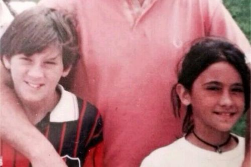 Thời niên thiếu của 'chú bọ chét' dũng cảm Leo Messi