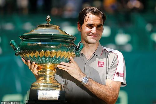 Roger Federer hoàn tất cú 'decima' đầu tiên trong sự nghiệp
