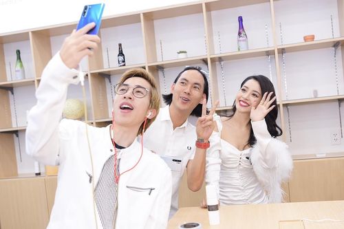 Huawei đã có 6 cửa hàng trải nghiệm tại Việt Nam