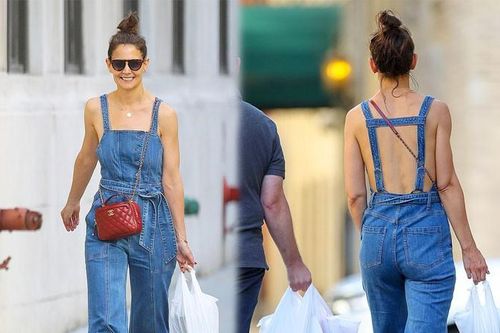 Katie Holmes mặc quần yếm 'quên' áo giữa tin đồn Tom Cruise không phải bố Suri
