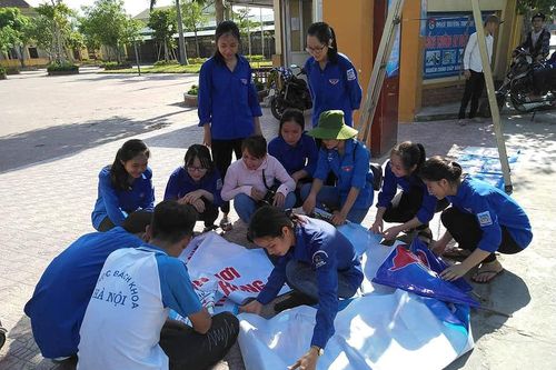 Gần 1500 ĐVTN Hà Tĩnh hỗ trợ cho thí sinh thi THPT Quốc gia 2019