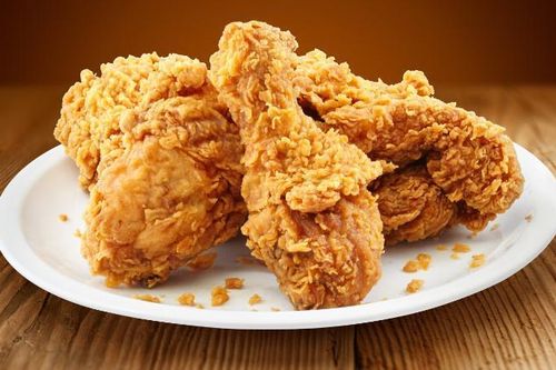 Ăn gà rán hằng ngày có thể làm tăng 13% nguy cơ tử vong