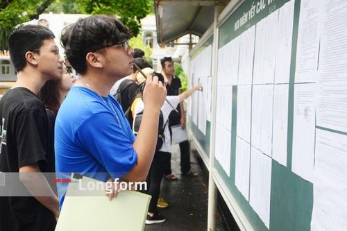 Hơn 7.900 thí sinh làm thủ tục dự thi THPT quốc gia 2019Ngày thi đầu tiên Kỳ thi THPT quốc gia 2019: Đề thi vừa sứcKỳ thi THPT quốc gia năm 2019, ngày thứ 2: Buổi sáng thi tổ hợp các môn khoa học tự nhiênNgày thi thứ nhất kỳ thi THPT quốc gia 2019: Nhiều 