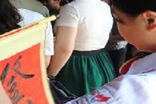 Cầu may thế nào ở Văn Miếu Quốc Tử Giám trong kỳ thi THPT 2019 để mong con thi cử đỗ đạt?