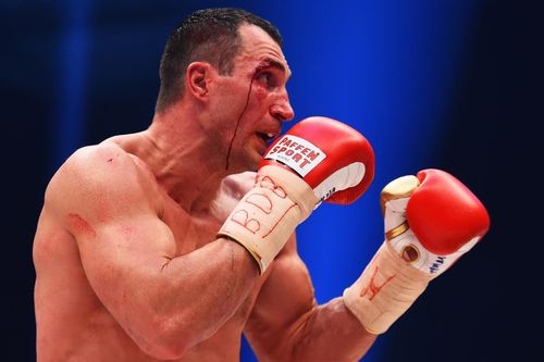 Du thuyền của 'Tiến sĩ búa thép' Klitschko bị bốc cháy