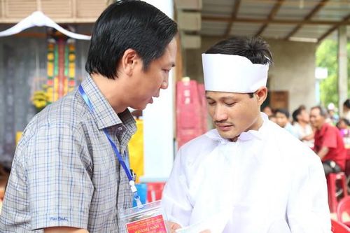 Bộ trưởng Phùng Xuân Nhạ chia buồn cùng gia đình cô giáo bị nạn tại Quảng Trị