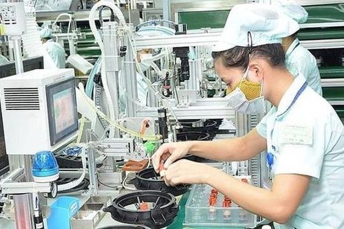 Trung Quốc phá giá đồng tiền, linh kiện, vải may giá rẻ tràn vào Việt Nam