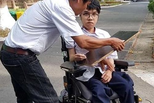 Những sĩ tử 'đặc biệt' tham dự kỳ thi THPT quốc gia tại Huế