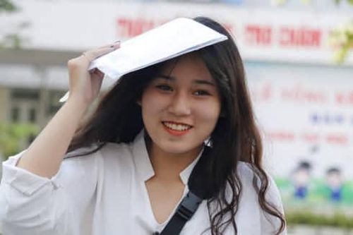 Nhiều thí sinh tự tin bài thi môn tiếng Anh được 7 điểm