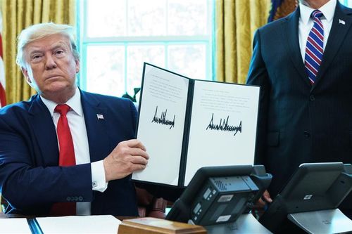 Mỹ áp đòn trừng phạt, Iran tuyên bố cắt đứt ngoại giao