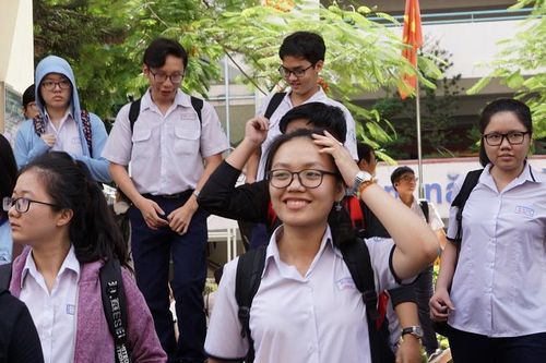 TP Hồ Chí Minh: Thí sinh đánh giá bài thi Khoa học tự nhiên có tính phân hóa cao