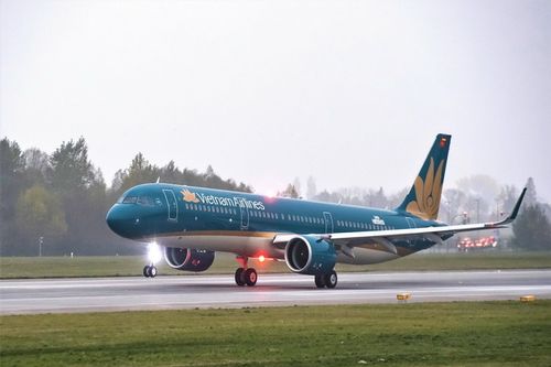 Hàng trăm hành khách vạ vật tại Paris vì máy bay của Vietnam Airlines gặp sự cố kỹ thuật
