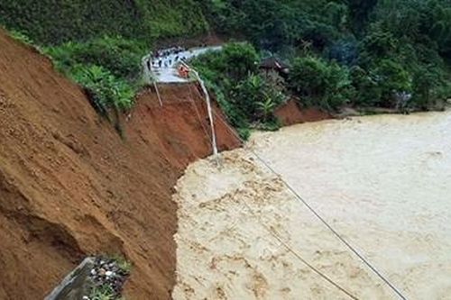 Mưa lũ, sét đánh gây thiệt hại tại Điện Biên