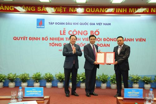 Tân Tổng Giám đốc Lê Mạnh Hùng: 'Chung sức, chung lòng vì sự phát triển của PVN'