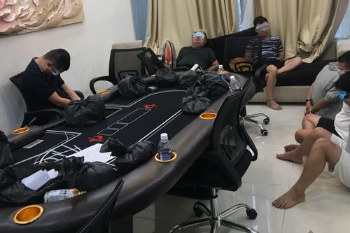 Triệt phá sòng bạc porker quy mô lớn ở chung cư TP Hồ Chí Minh