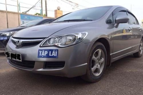 Tổng cục Đường bộ sắp ban hành '100 câu hỏi điểm liệt' sát hạch lái xe
