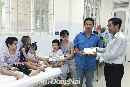 Bạn đọc ủng hộ trên 50 triệu đồng