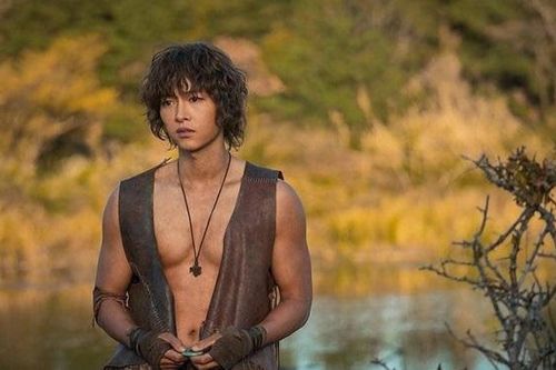 Bom tấn 'Arthdal Chronicles' sẽ ra sao sau vụ ly hôn của Song Joong Ki?