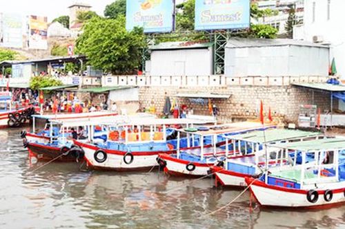 Tăng cường quản lý hoạt động vận chuyển khách du lịch