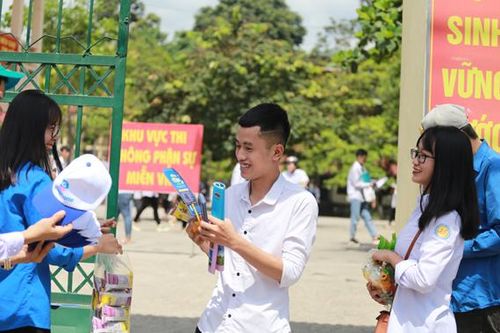Kết thúc môn thi cuối kỳ thi THPT quốc gia 2019, thí sinh tự tin